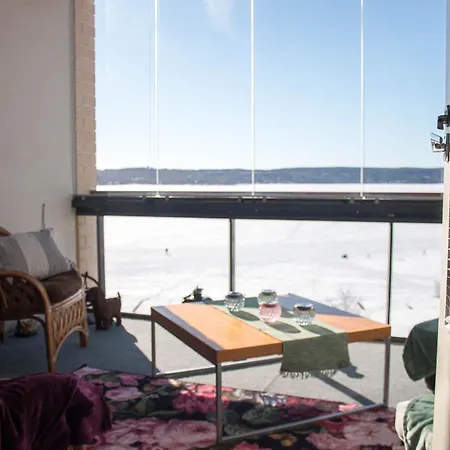 Kotimaailma Deluxe With View *